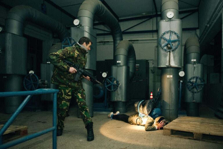 HEAT-Training-Hostage-Simulation-Rebels